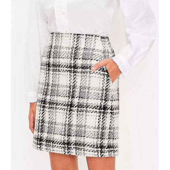 LOFT Tweed Pocket Skirt                                                      433 - Picture 2 of 14
